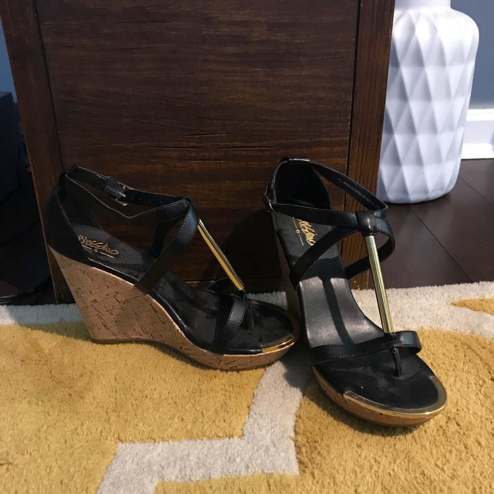 Wedge sandals